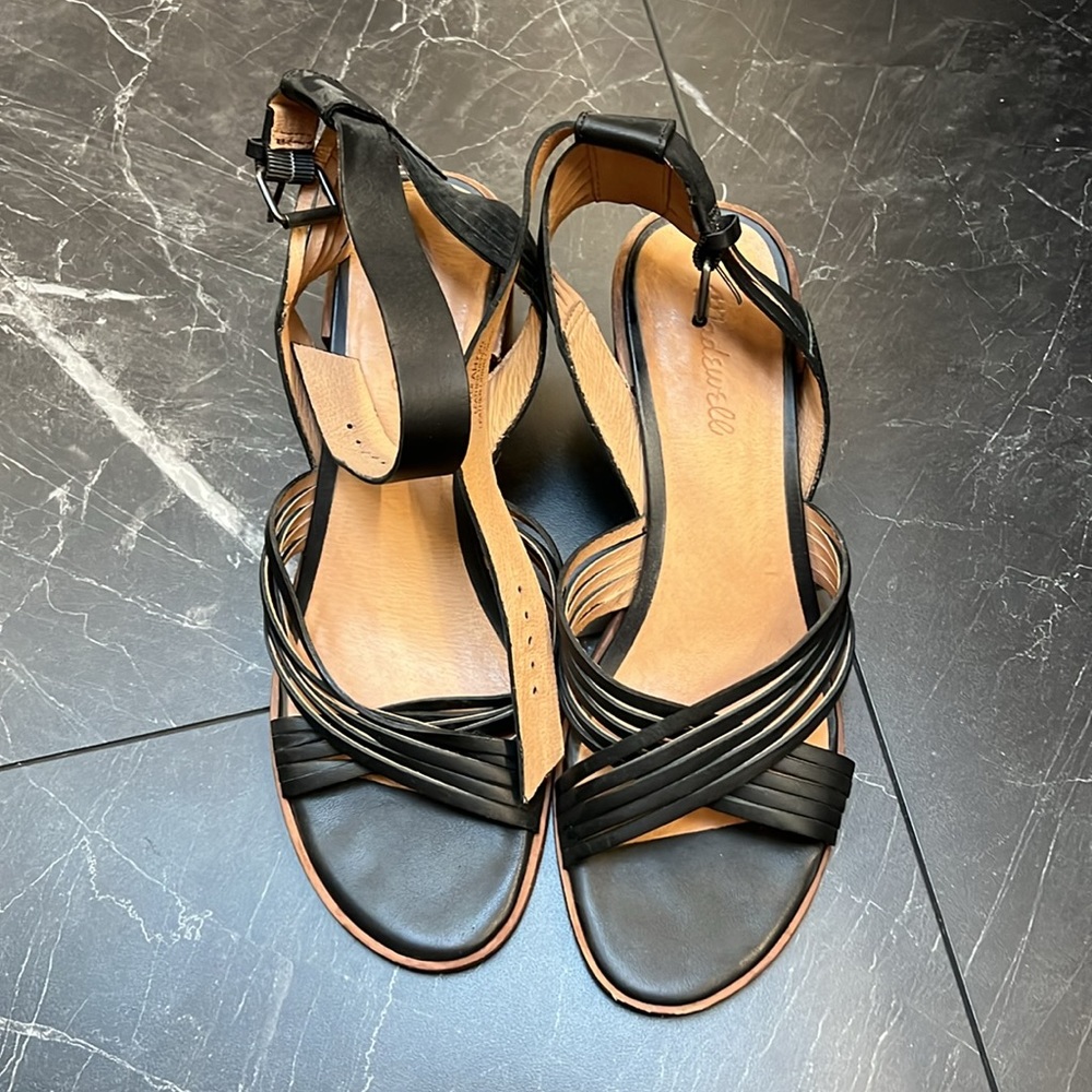 Madewell heeled sandal size 9 in black - Picture 2 of 6